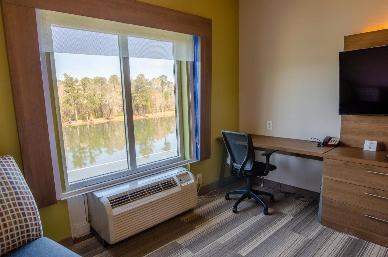 Express & Airport West - Camp Creek By Ihg Hotel 3*
